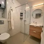 بيت ضيافة Luxe 4br سبليت